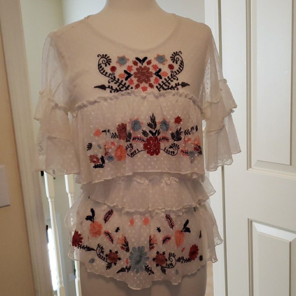 Lace top